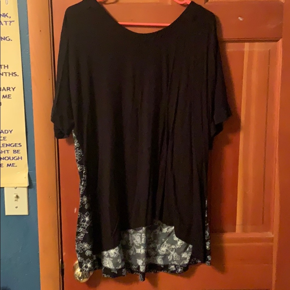 Ava and Viv black blouse 3X